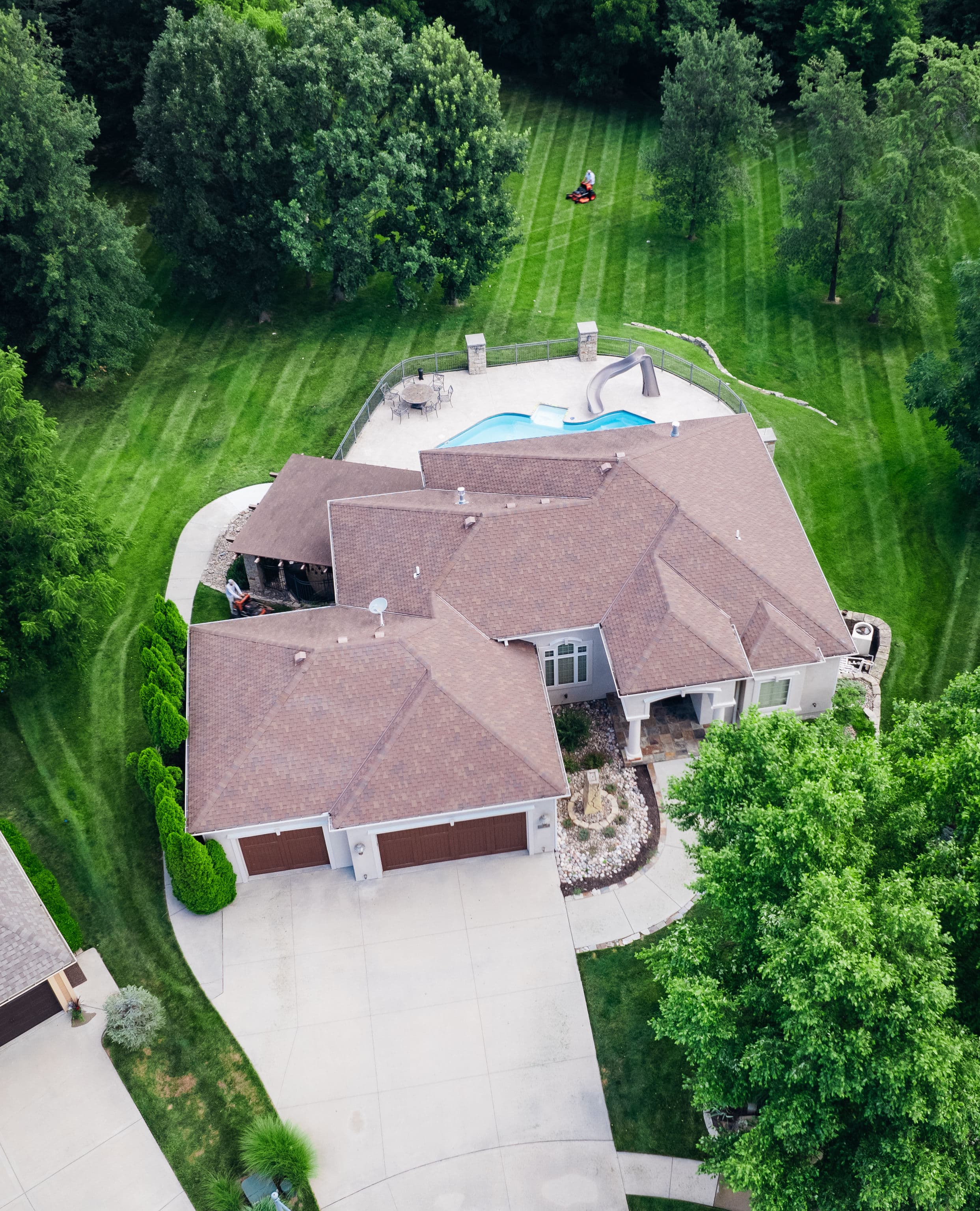 Project Expert Lawn Mowing in Parkville Transforming Neighborhoods image