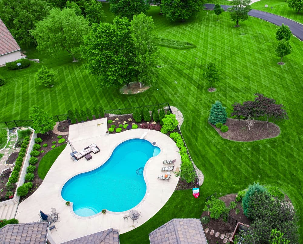 Gallery photos for Stunning Lawn Transformations in Kansas City: Image #17