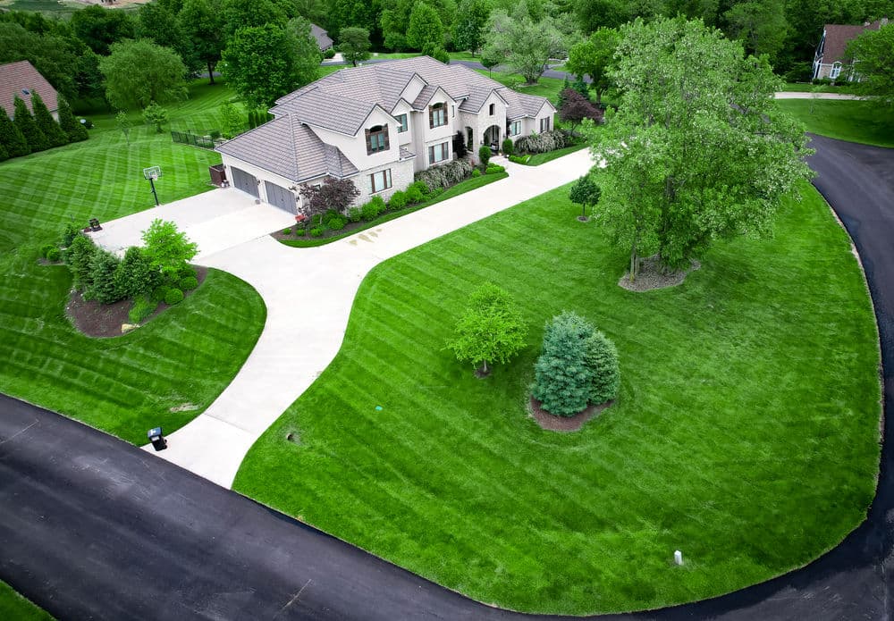 Gallery photos for Stunning Lawn Transformations in Kansas City: Image #15