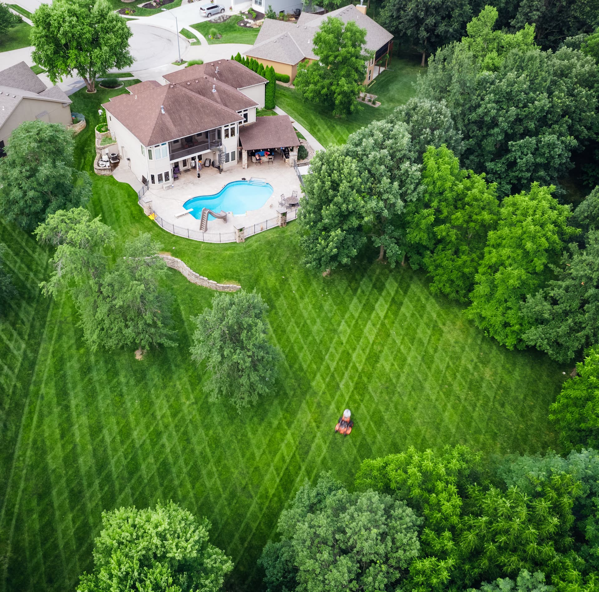 Gallery photos for Expert Lawn Mowing in Parkville Transforming Neighborhoods: Image #6