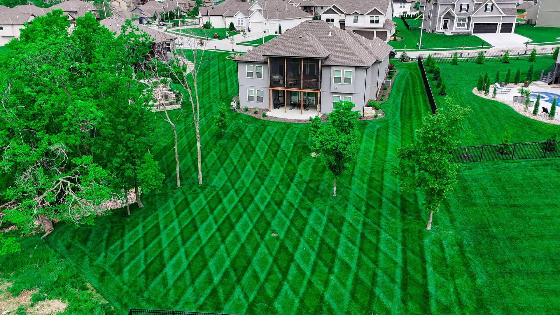 Gallery photos for Beautiful Backyard Makeover and Precision Lawn Care in Kansas City: Image #33